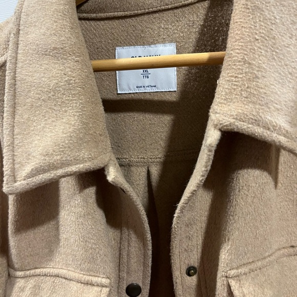 Old navy shacket - Picture 2 of 2